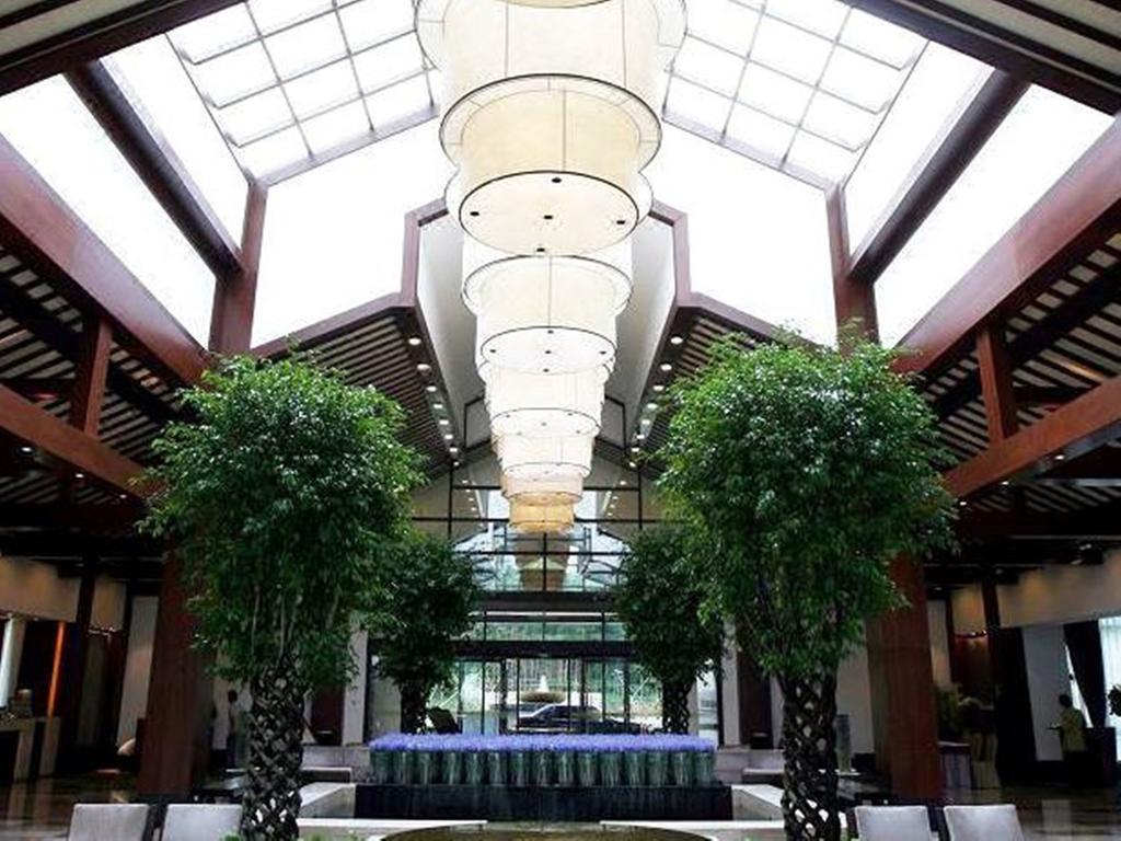 Huanxiu Resort & Spa Suzhou  Exterior photo